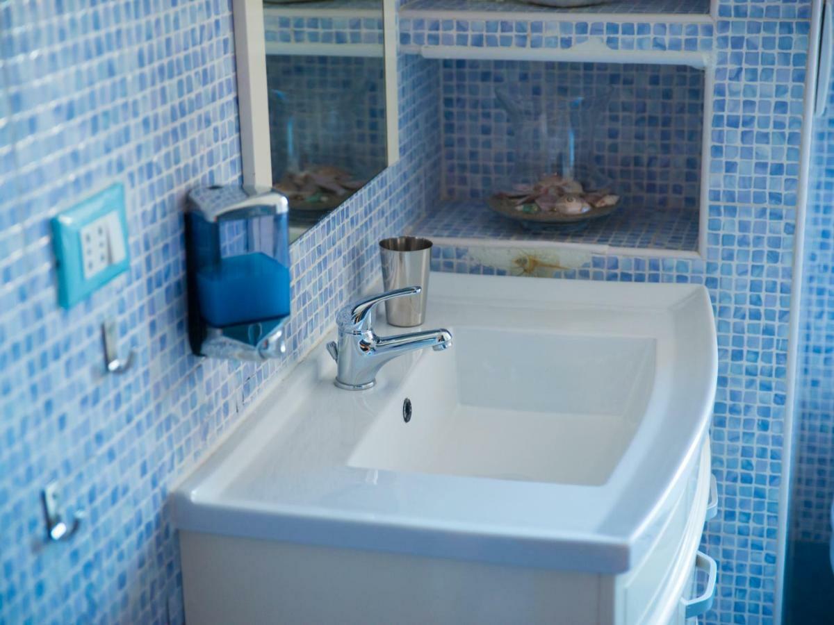 B&B Calypso Lido di Ostia Bagian luar foto