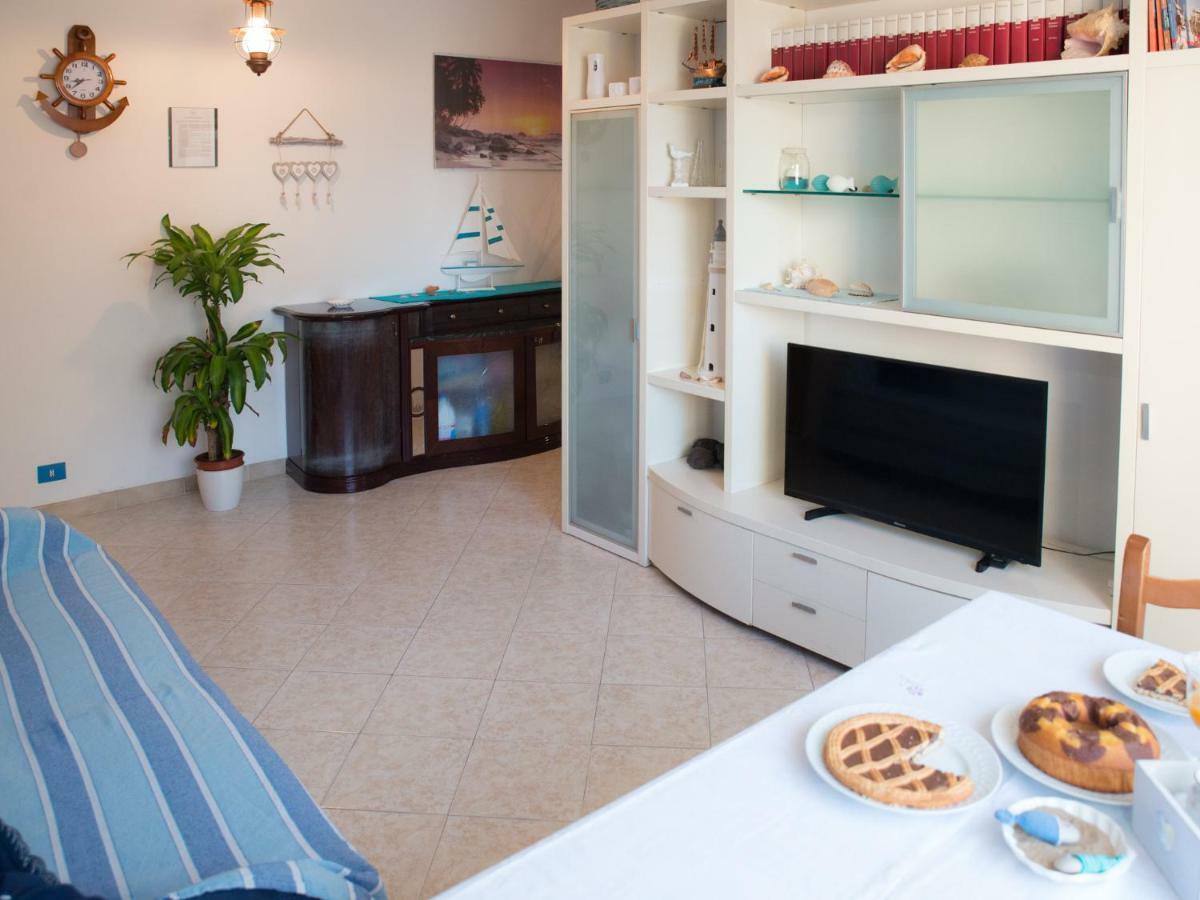 B&B Calypso Lido di Ostia Bagian luar foto